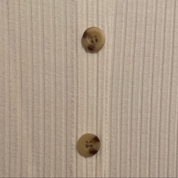 White ribbed dress with front slit midi length - Picture 2 of 4